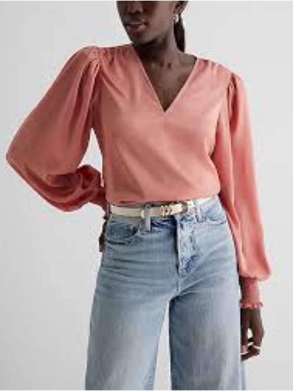 NWOT Express Dusty Rose V-Neck Long Sleeve Blouse

Will fit L/XL